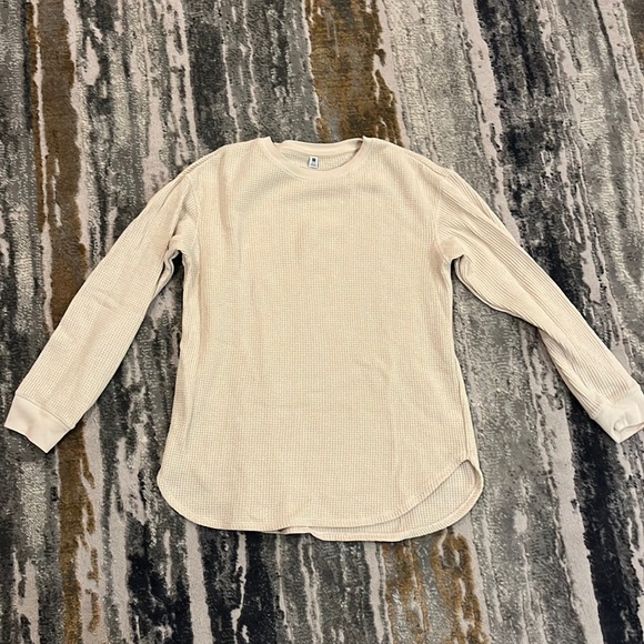 Uniqlo Tops - Uniqlo Waffle Long sleeve